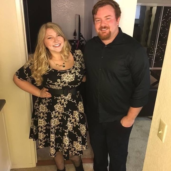 LulaRoe Nicole Elegant Collection with Matching Tights - Picture 8 of 9